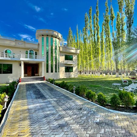 Skardu Saraye Hotel & Resort Экстерьер фото