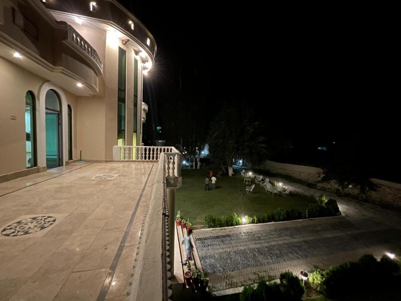 Skardu Saraye Hotel & Resort Экстерьер фото